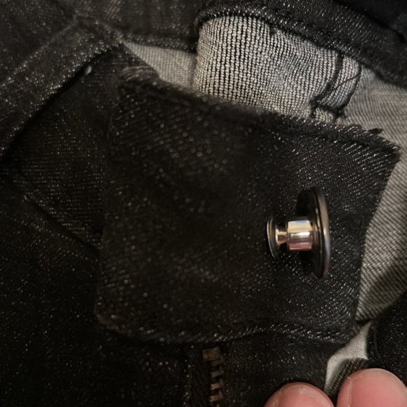 AZI Jeans - Picture 4 of 5